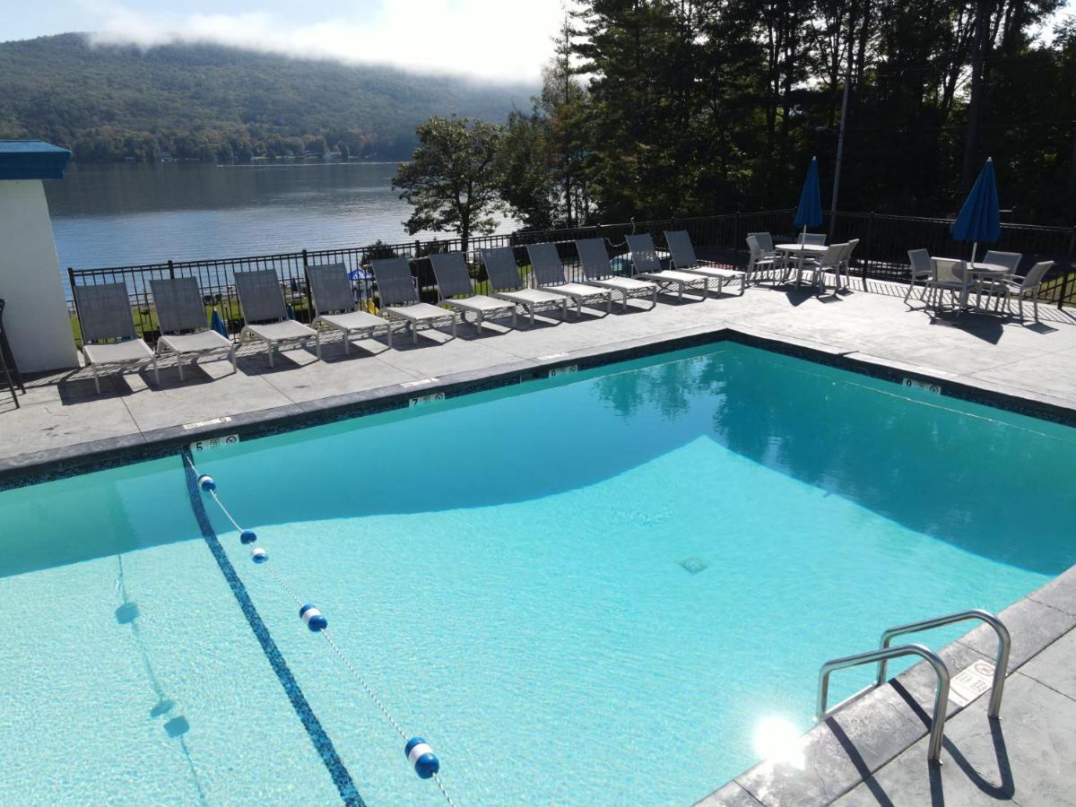 Lakefront Terrace Resort Lake George Buitenkant foto