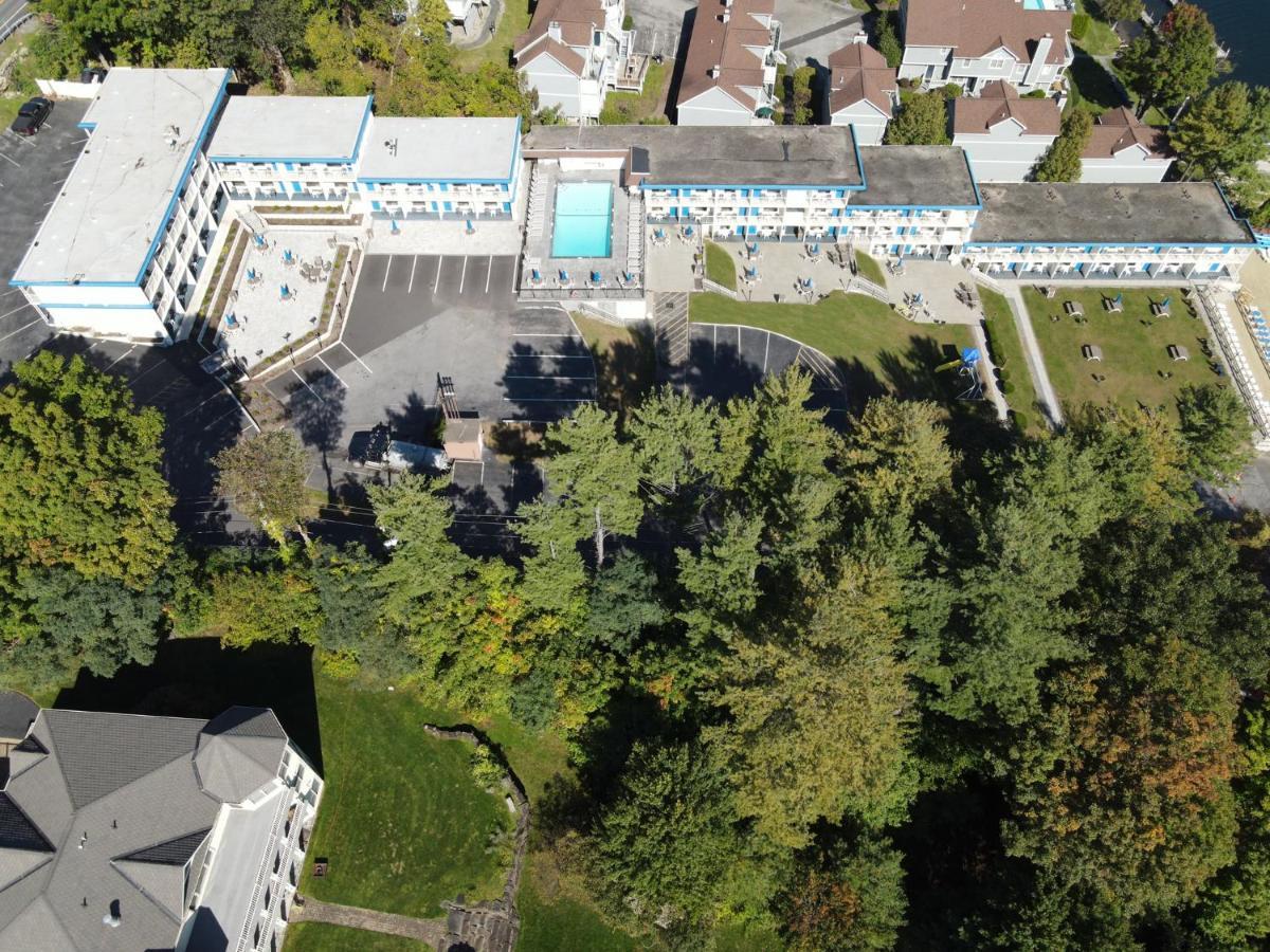 Lakefront Terrace Resort Lake George Buitenkant foto